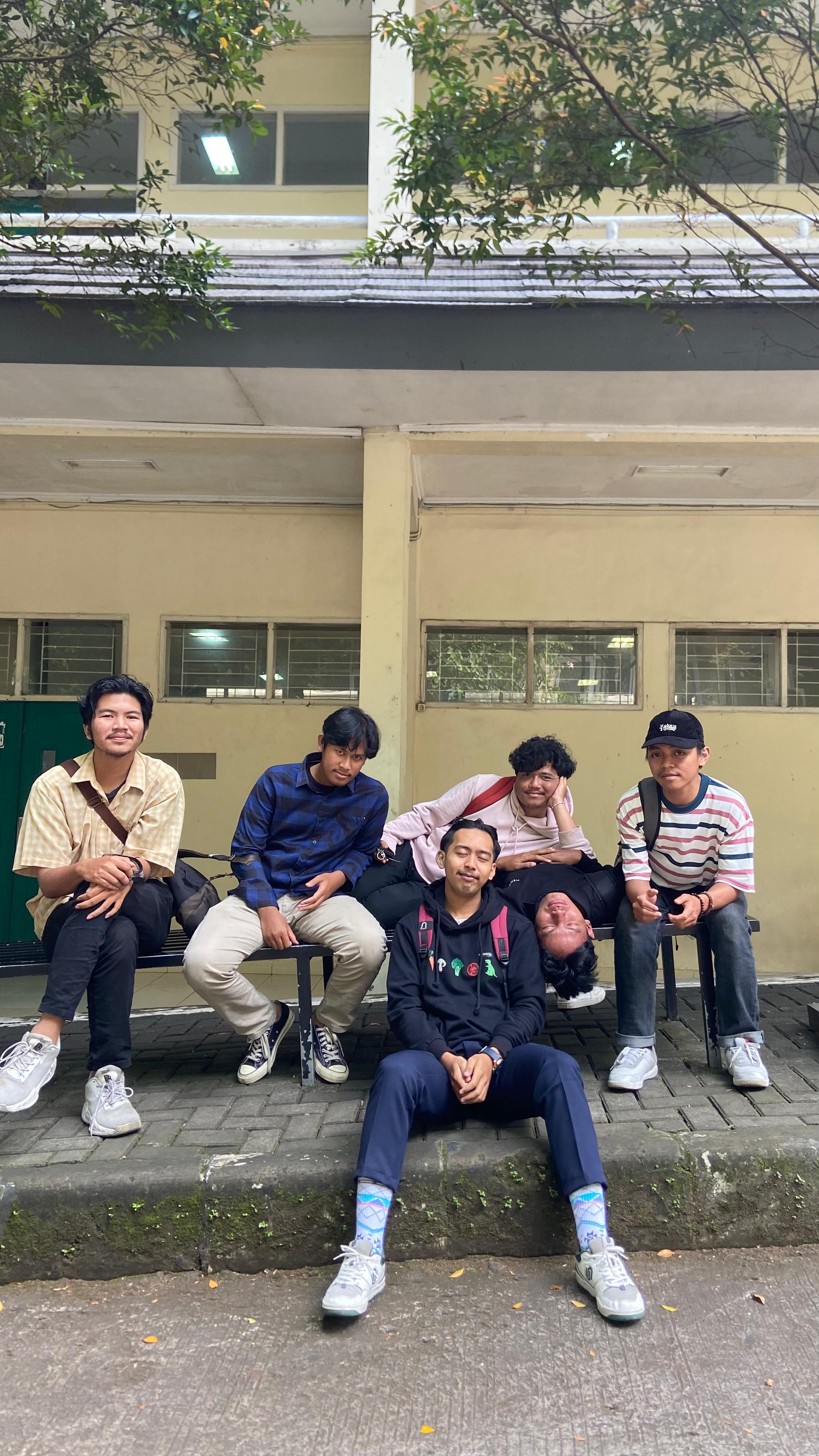 Foto Bersama di Kampus